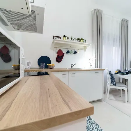 Portic, Self Check-in شقة زادار