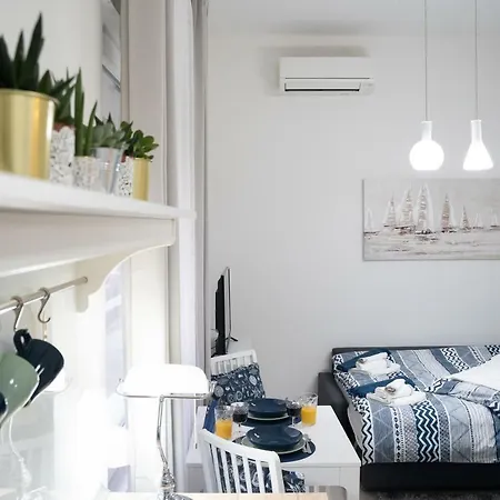 Apartman Portic, Self Check-in Zára