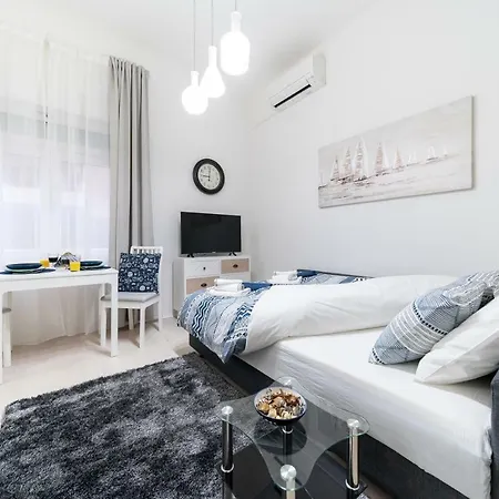 Portic, Self Check-in Ζαντάρ